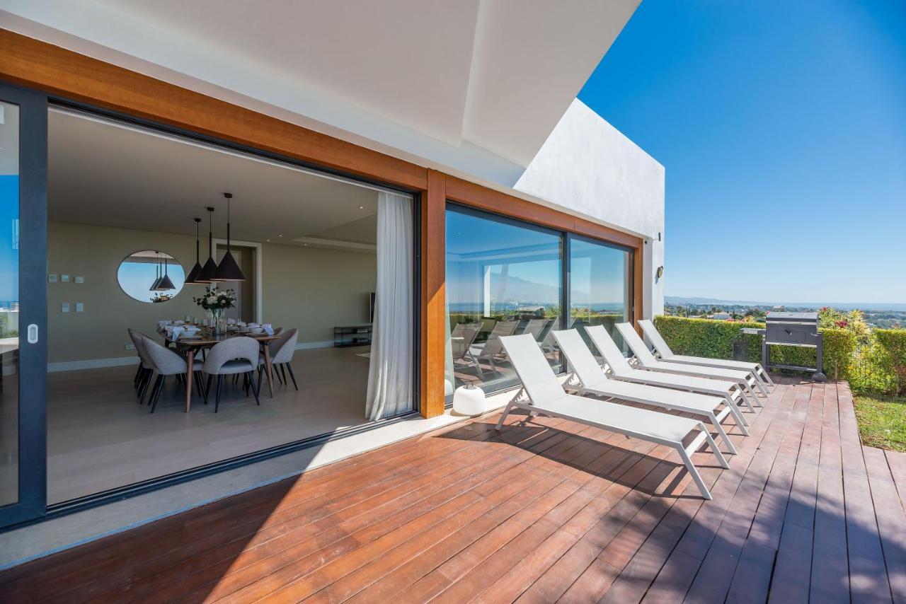 Vacation Marbella I Villa Paraiso The View, Infinity Heated Pool, Sea View, 24-7 Security, Golf Courses Estepona Bagian luar foto