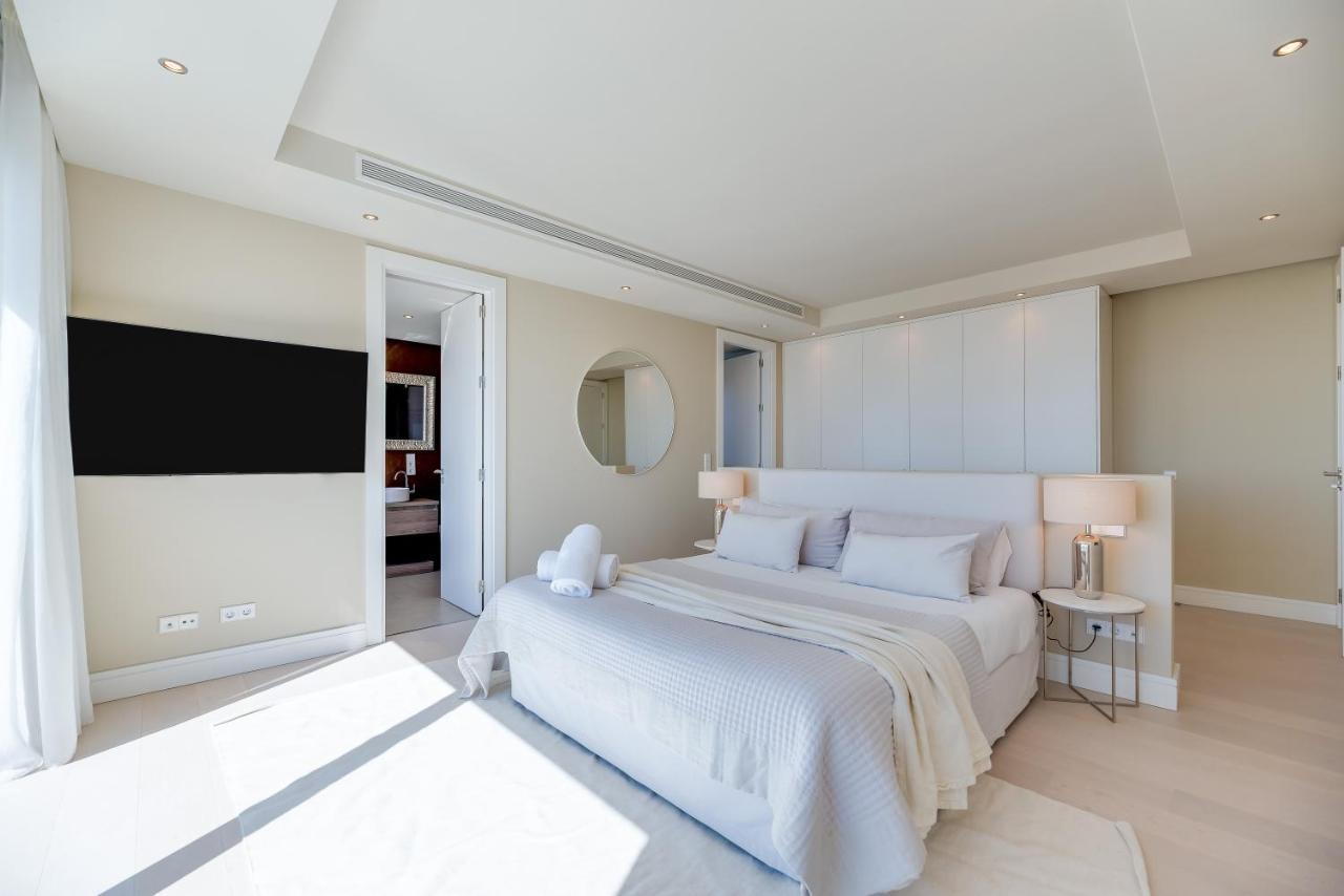 Vacation Marbella I Villa Paraiso The View, Infinity Heated Pool, Sea View, 24-7 Security, Golf Courses Estepona Bagian luar foto